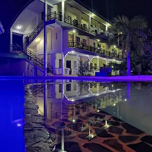 nickles-park-resort.hotelspanglao.com/
